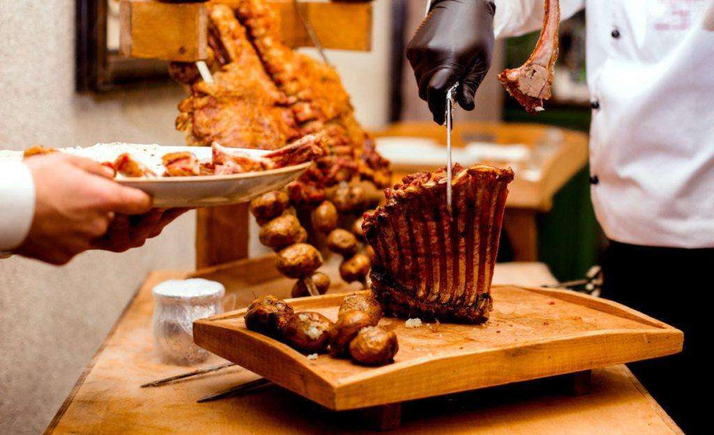 Why BBQ Catering Continues to Grow in Corporate Settings