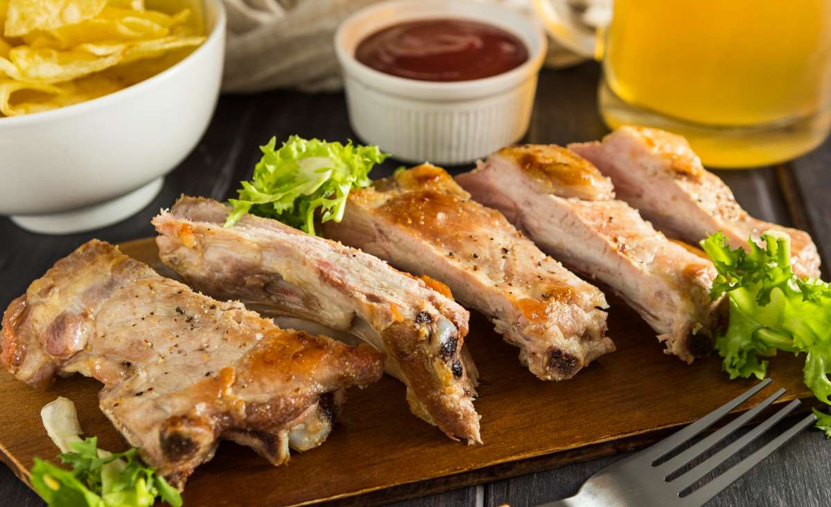 Why Smoked Pork Chops Are Becoming Popular at Events